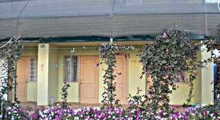 Гостиница Elvira Guest House Саки-0